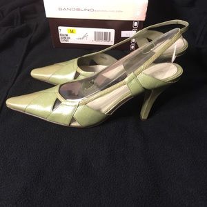 NIB Bandolino Sage Green Slingback Shoes